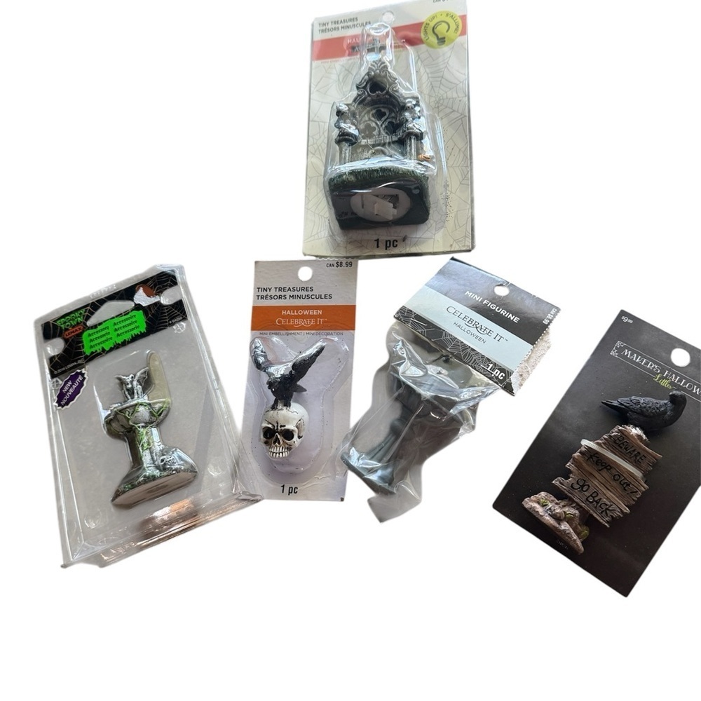 Goth garden miniature accessories